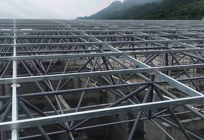 广西仁怀冠英学校艺体楼网架